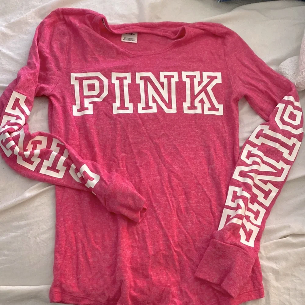 Pink by Victoria Secret long sleeve T-shirt - Picture 1 of 4